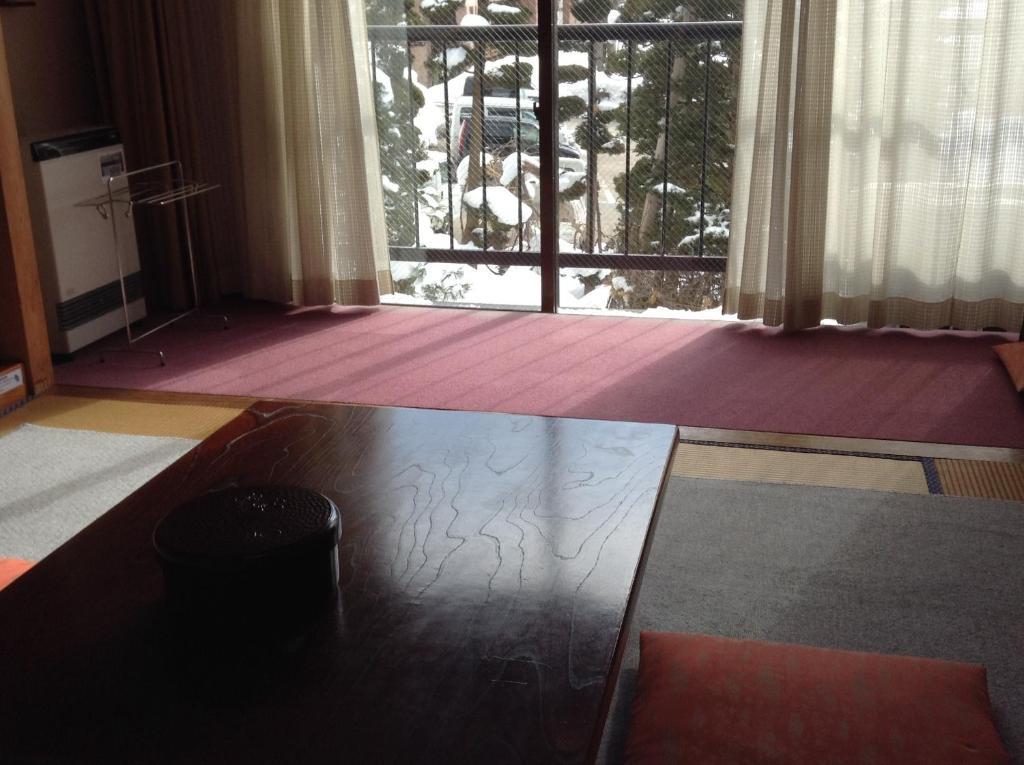 ホテル ロッヂまつや 野沢温泉村 部屋 写真